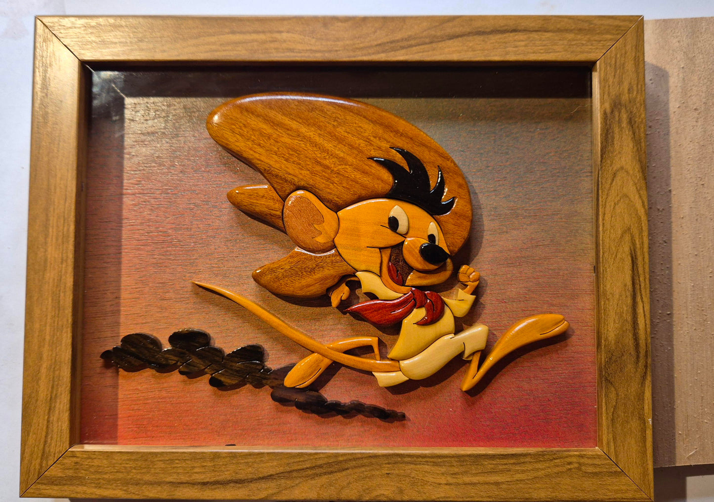 Art de l'intarsia "Speedy Gonzales"