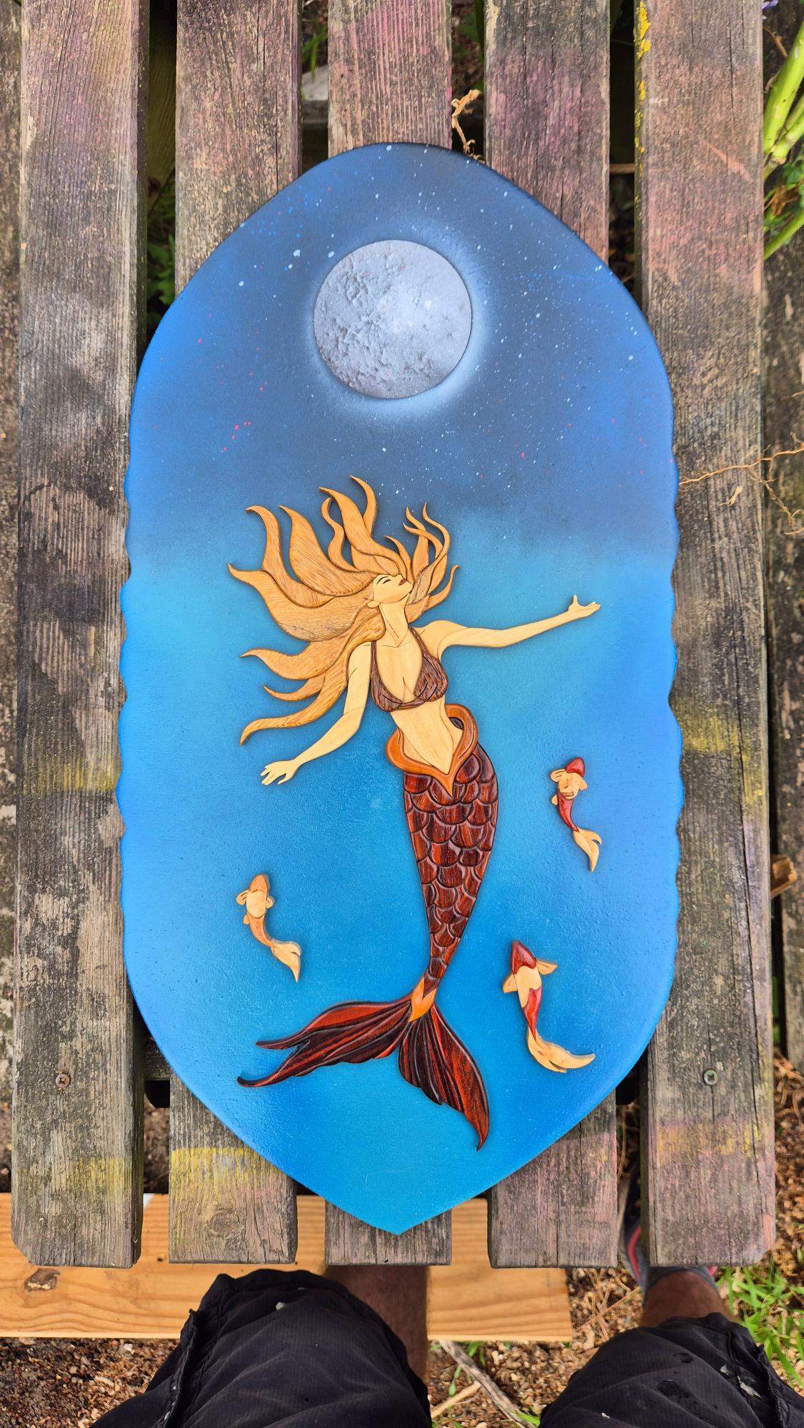 Art de l'intarsia "La sirène et la lune"