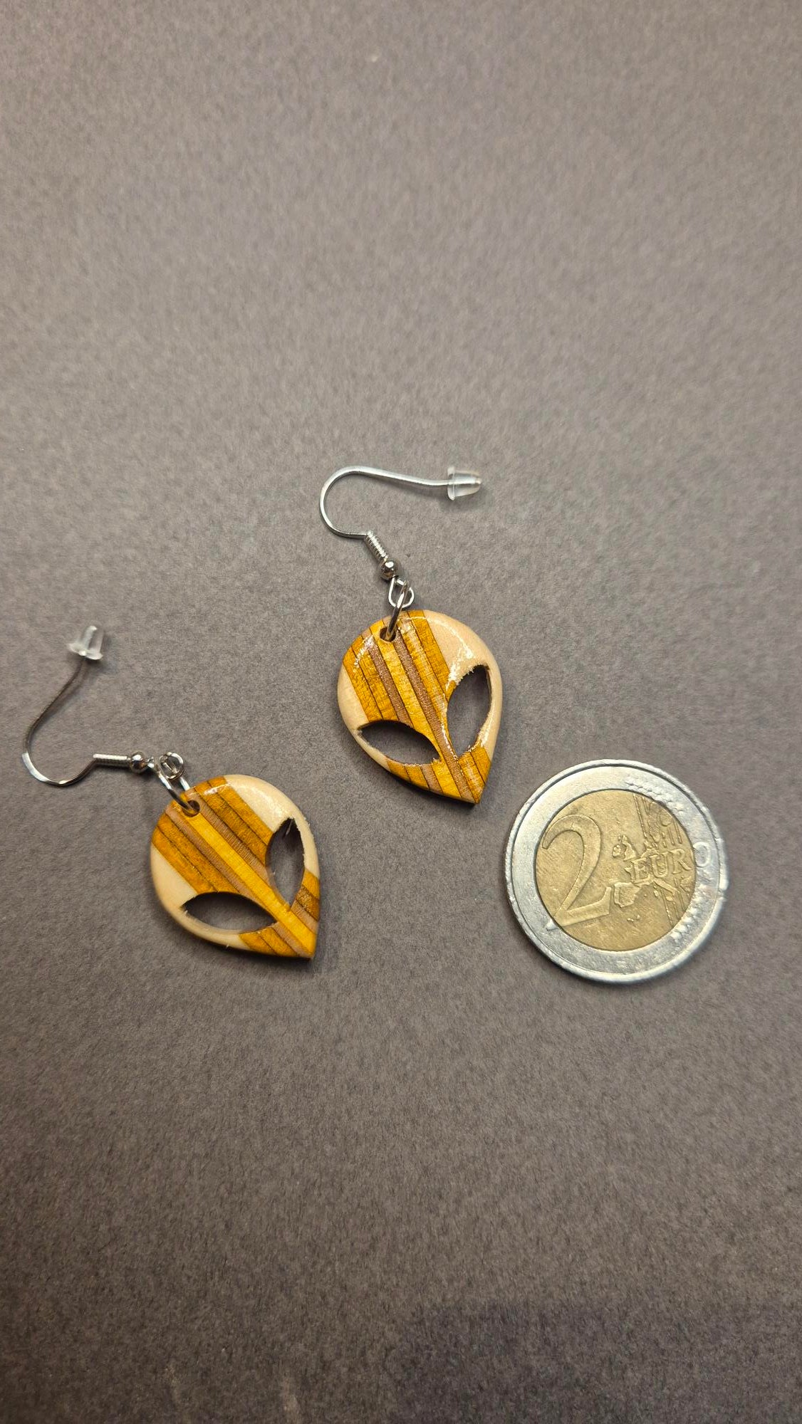 Boucles d'oreilles "Alien marron"