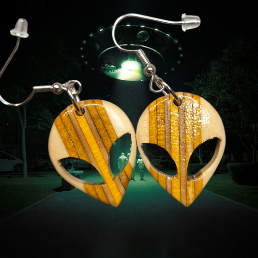 Boucles d'oreilles "Alien marron"