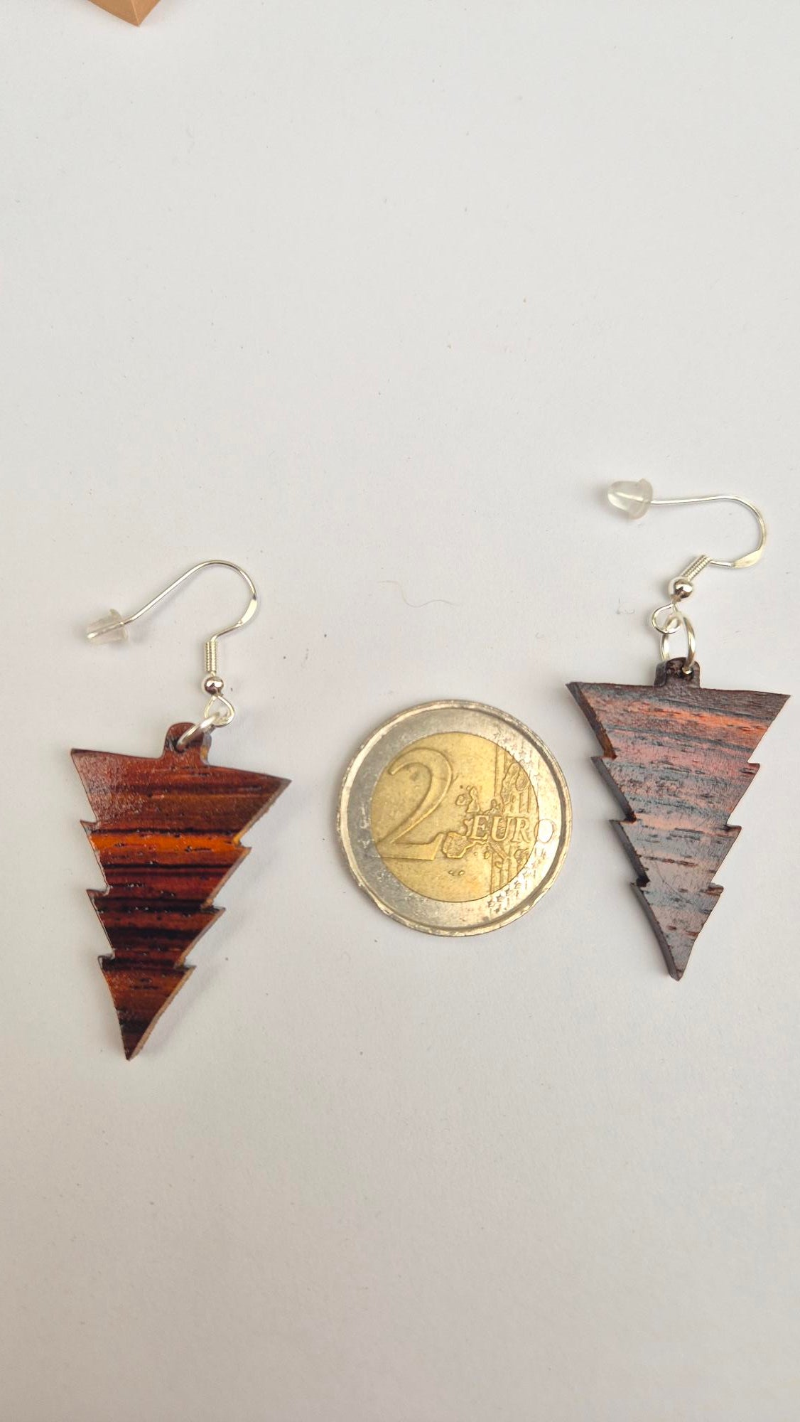 Boucles d'oreilles en bois naturel de palissandre "sapin de palissandre"