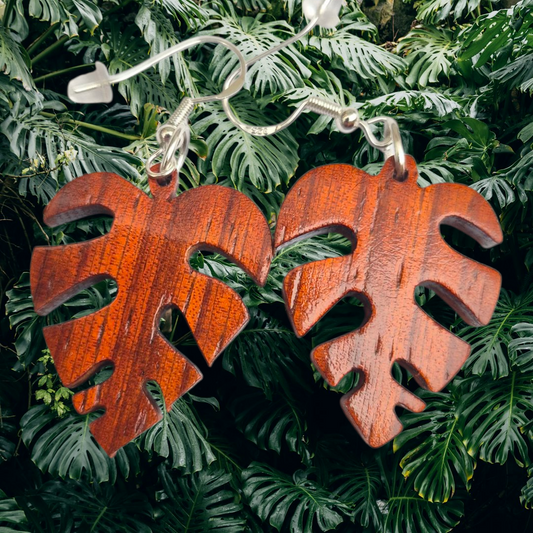 Boucles d'oreilles en bois naturel de paddouk "Monstera paddouk"
