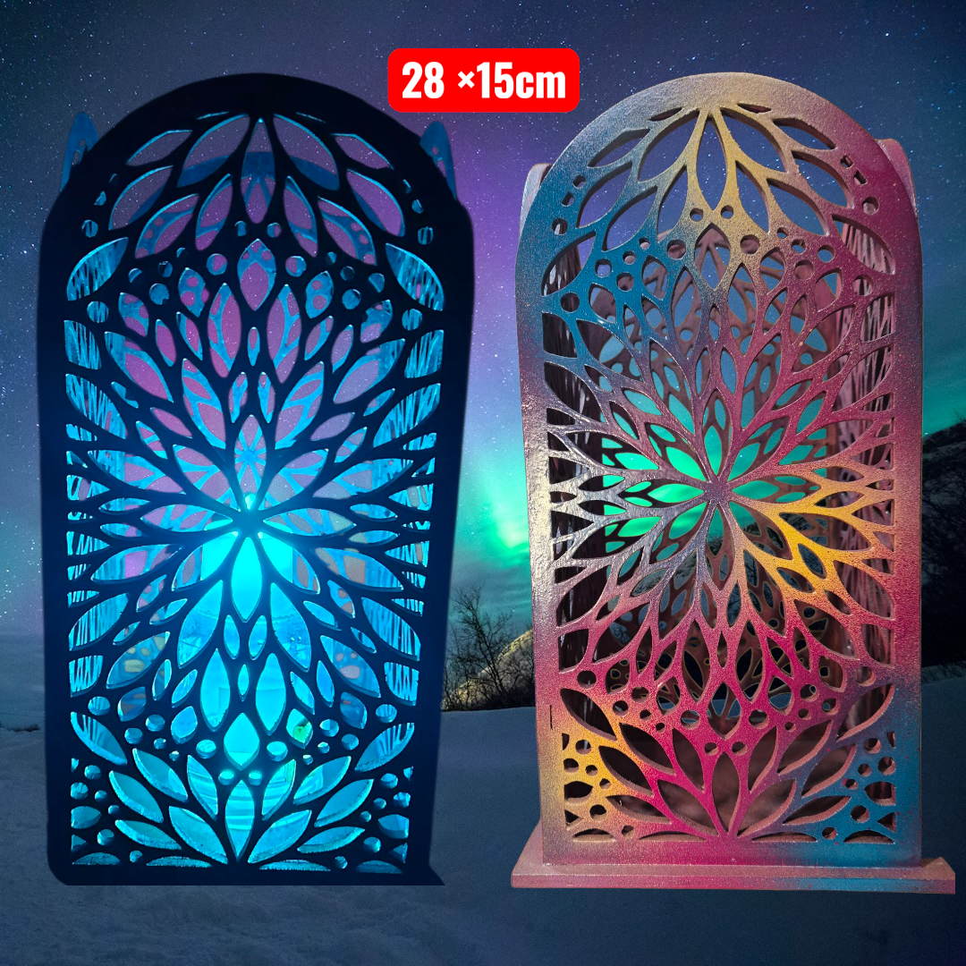 Boite en bois naturel Acajou "Le tigre et le petit papillon"avec son plateau en teck velours blanc et ses 2 bougeoirs en Acajou et érable et en cadeau cette magnifique lampe d'ambiance entièrement fait main!