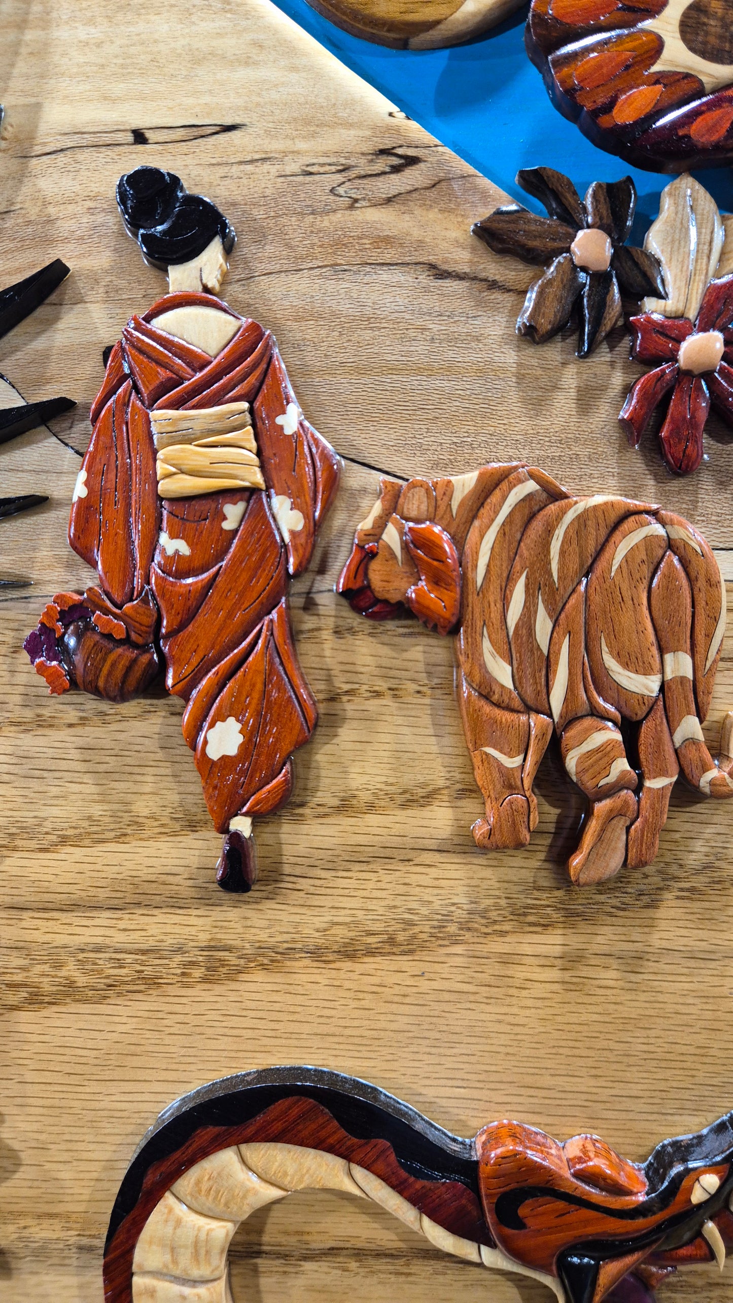 Art de l'intarsia "fresque monumentale japonaise "