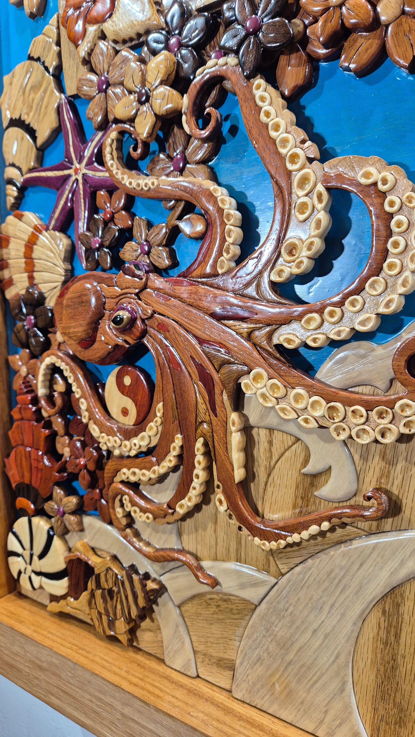 Art de l'intarsia "fresque monumentale japonaise "