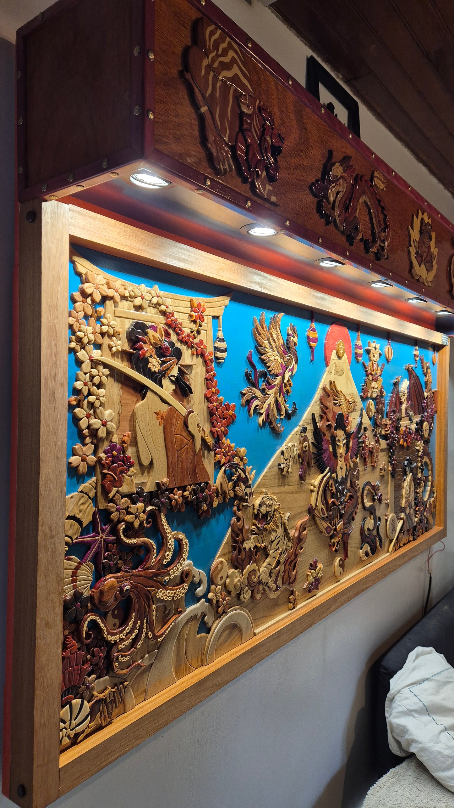Art de l'intarsia "fresque monumentale japonaise "